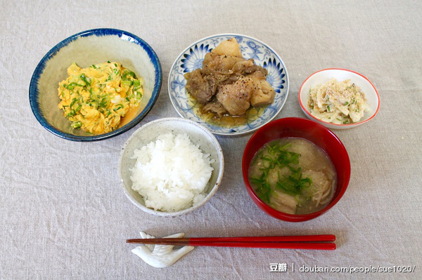 一人食 美食 午餐 三时三餐 美味 yammy 厨房 下厨房 晚餐 好吃 小吃 食物 饕餮 食谱 菜单 菜谱 摆盘 餐具 做菜 做饭