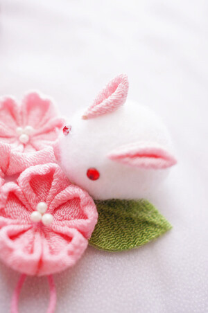 【樱花兔】和风绉布花簪（¥45.00）