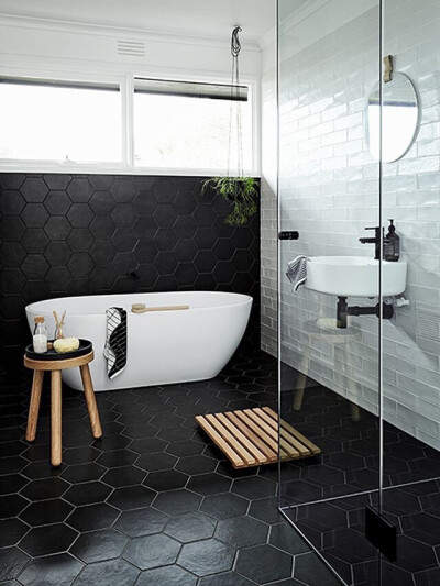 斯堪的纳维亚式浴室设计