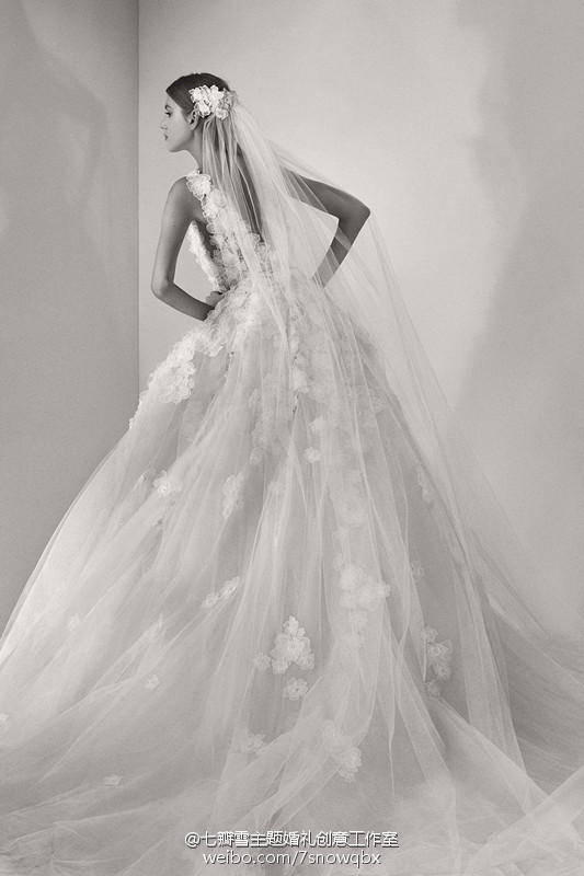 Elie Saab Bridal Fall 家的定制婚纱系列