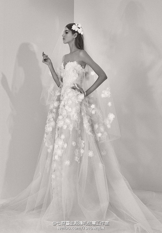 Elie Saab Bridal Fall 家的定制婚纱系列