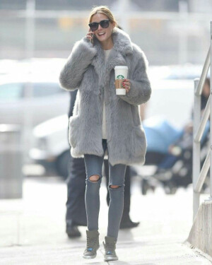 FUR COAT