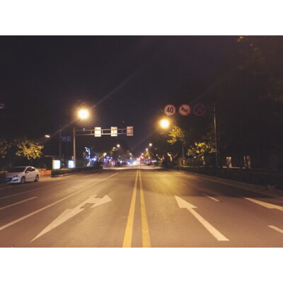 一个人的温度果然还是抵抗不了寒冬。