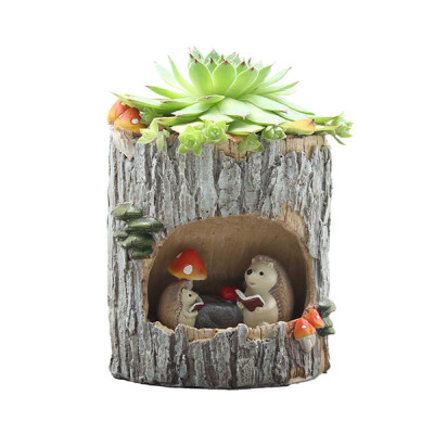 【树洞故事花盆】将花盆打造成拟真的树洞造型，搭配可爱的小动物，活泼生趣；趣味的设计，仿佛讲述了一个可爱的童话故事。￥17