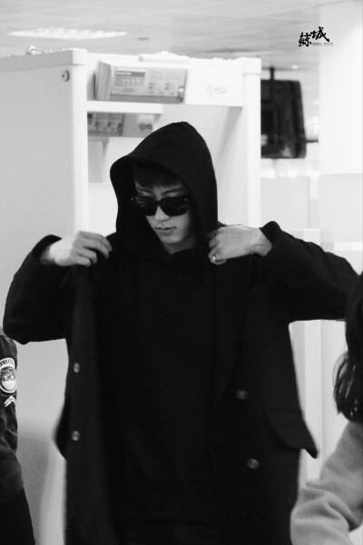 20161111黄景瑜上海飞首尔