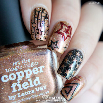 #PicturePolish# Copper Field试色，无名指涂了Talisman【对不起下次单独涂你！今天分享一个乌克兰博主Anna的一个用胶带和印章配合使用的一个方法，就是把美甲胶带贴在印章上做好图案后直接印在指甲上，这对于指甲弧…