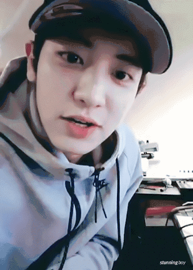 EXO#伯贤#边伯贤高清壁纸#灿烈#朴灿烈#高清壁纸#灿白#CHEN#LAY#张艺兴#KAI SOHO#世勋#吴世勋壁纸#D.O#XIUMIN#秀敏#壁纸#偶像#美男#妖孽美男#