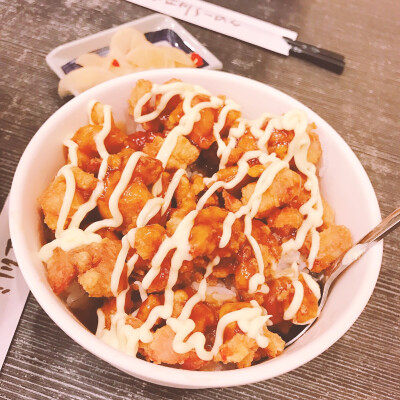 鸡米花盖饭