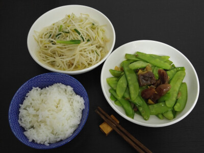 臘味炒荷蘭豆，清炒豆芽，米飯，34