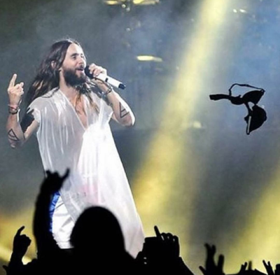 jaredleto:Not sure who took this photo but damn you have good timing.