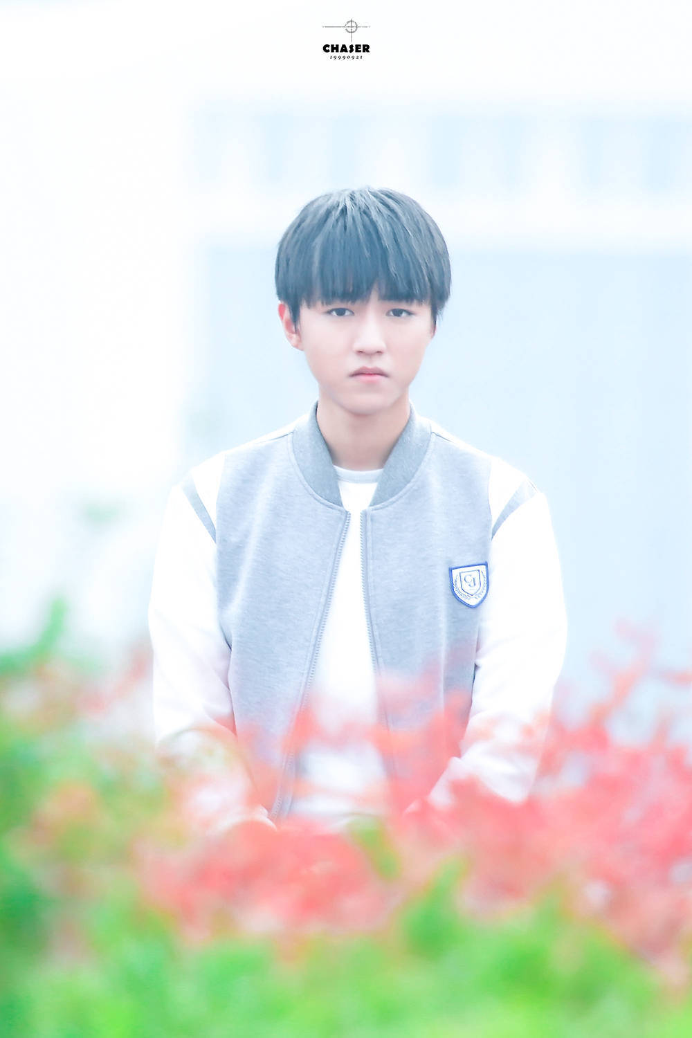 #王俊凯#
他迎风而来 宛如千树花开
@TFBOYS-王俊凯