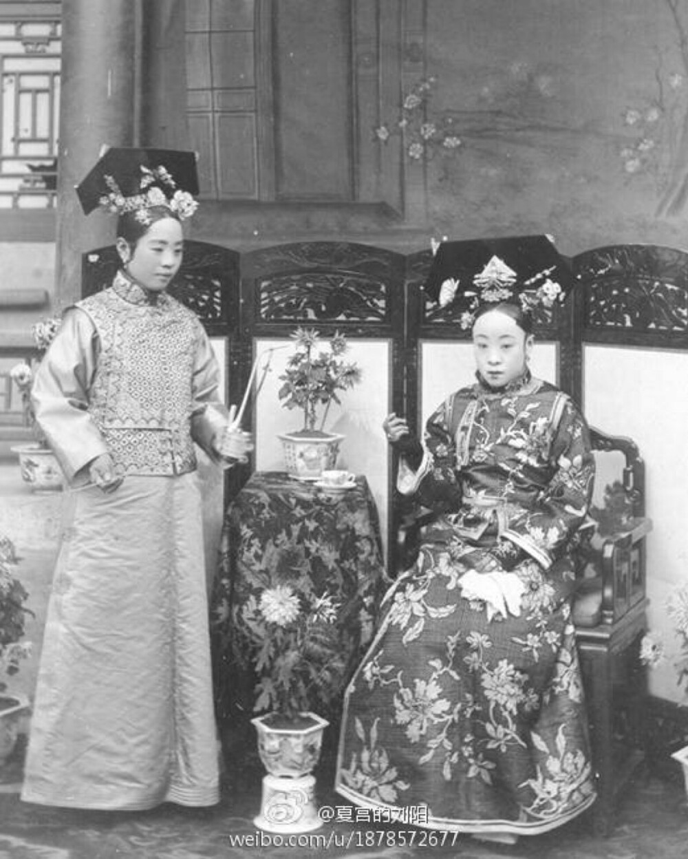 载沣的嫡福晋荣禄的女儿宣统皇帝生母瓜尔佳氏