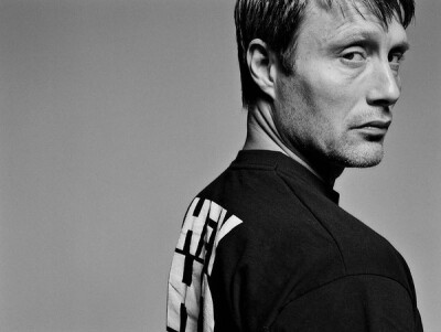 Mads Mikkelson
拔叔