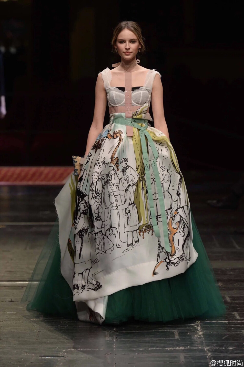 Dolce & Gabbana Alta Moda S/S 2016｜高级定制届最神秘且浮夸的Dolce&Gabbana 16春夏高定终于揭开神秘面纱，这季主题为“歌剧”