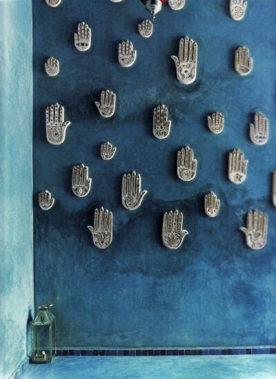 Moroccan blue wall with hands. Absolutely lovee: