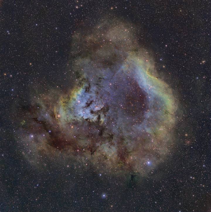 NGC 7822