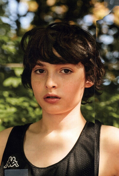 《怪奇物语》迈克Finn Wolfhard登上《Dazed》杂志全新封面及写真美图大赏！