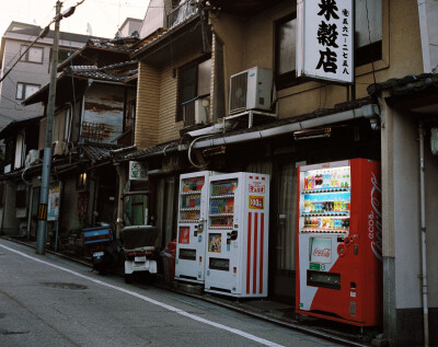 建仁寺旁