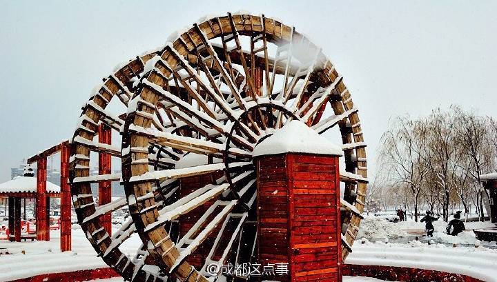 下雪后的西安，感觉梦回长安