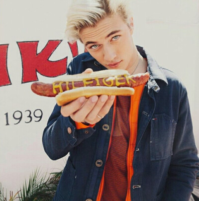 Lucky Blue Smith 欧美 男头