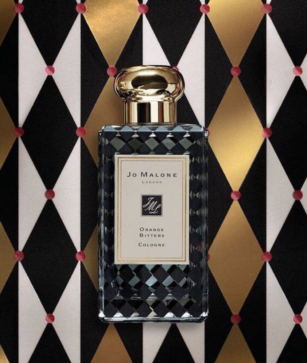 Jo Malone 推出了主题为“魔法世界”的圣诞限定套装