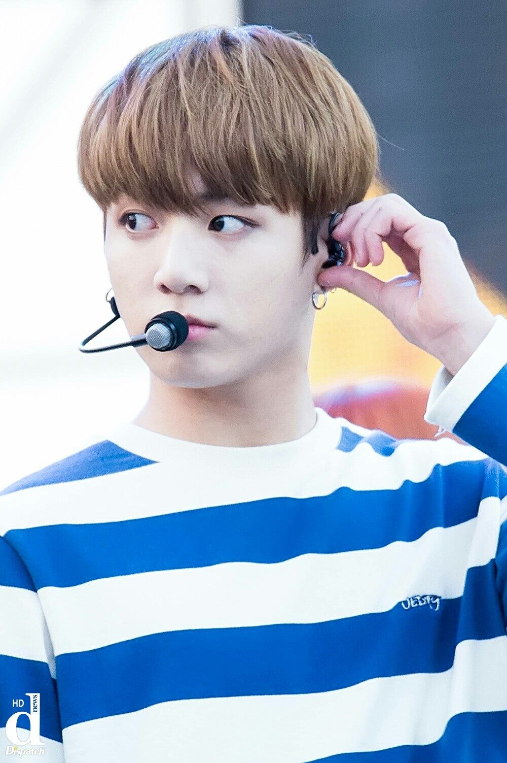 英俊潇洒可爱菇 田柾国 帅炸了!