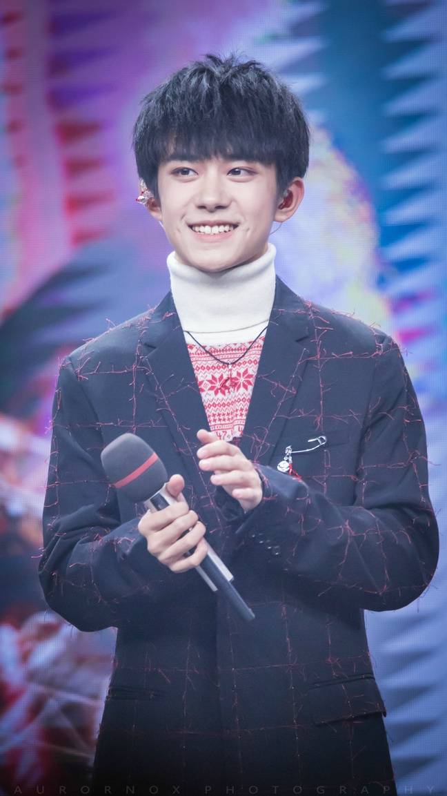 #易烊千玺 #TFBOYS 20161128易烊千玺十六岁生日会 高清 帅 温暖