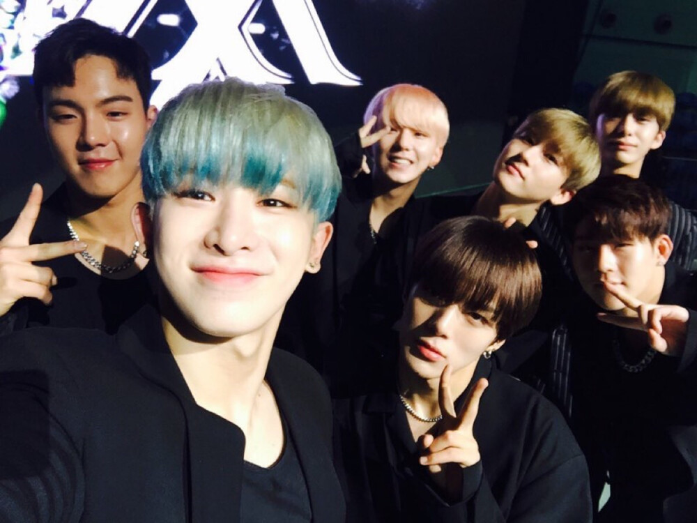 MONSTAX 몬스타엑스