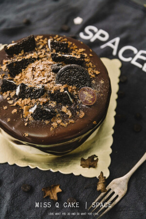 巧克力奶油蛋糕，奥利奥，奶油蛋糕，美食摄影