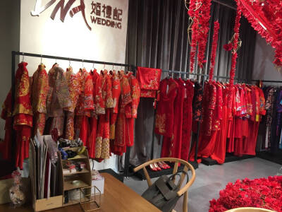 开婚纱店