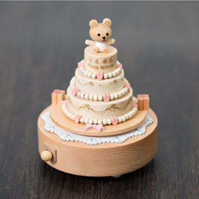原木八音盒生日快乐 小熊蛋糕榉木音乐盒木质摆件生日情人节礼物