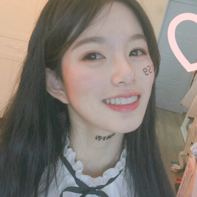 围脖:@梁子玥越