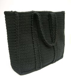 Crochet pattern for basic bag. Easy level created for by ChabeGS