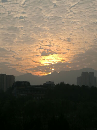 日落的城区，也是一大美景