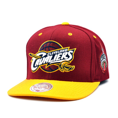 双11抢购 Mitchell and Ness 克利夫兰 骑士队 红黄 棒球帽