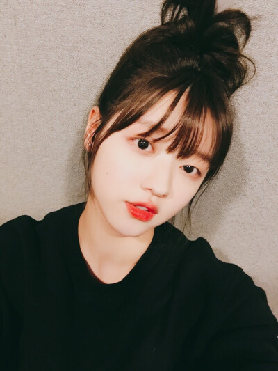 OH MY GIRL 오마이걸 유아 刘是我 YooA