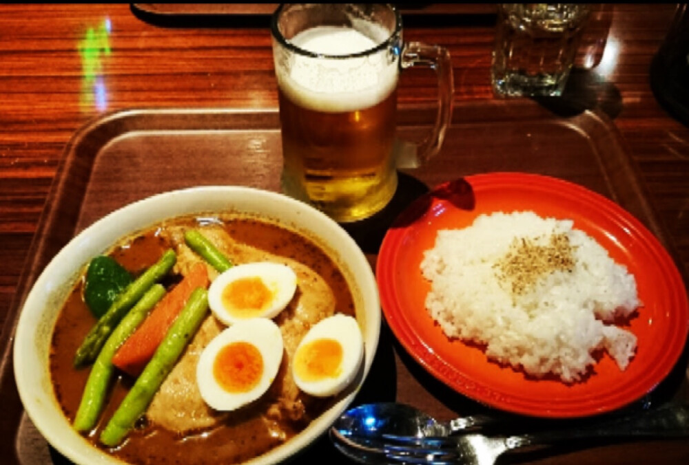 Soup Curry 横浜べいらっきょ。汤咖喱，很好哦～ 也是我和我们录音小哥常去的地方。 地址：〒231-0011 神奈川県横浜市中区相生町４丁目76