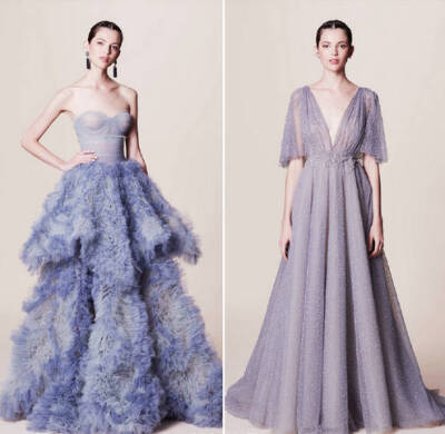 Marchesa Resort 2017 珠片宝石流苏羽毛，手工制作而成的3D立体花卉刺绣～设计师这一季要讲述的是纸醉金迷的拉斯维加斯夜场派对～灵感来自95年Martin Scorsese执导的美国电影《赌城风云》～色调通过午夜的蓝，妖魅的…