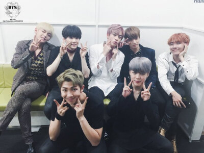 防弹少年团 BTS 金南俊 RAP MONSTER 金硕珍 JIN 闵玧其 SUGA 郑号锡 J-HOPE 朴智旻 JIMIN 金泰亨 V 田柾国 JUNG KOOK