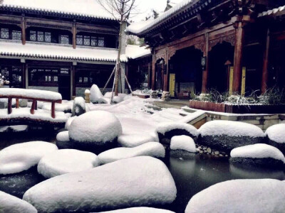 雪，像饅頭一樣