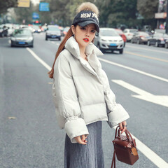 纯色喇叭袖棉服