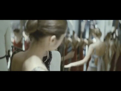 喜欢加布里埃尔不羁的性格[em]e401236[/em]不迎合别人的口味[em]e401236[/em]她这样的女人一辈子有一个懂自己的人也是很难得的[em]e401236[/em]博伊一直是她的最爱吧[em]e401236[/em]因为他的去世终身不嫁[em]e40123…