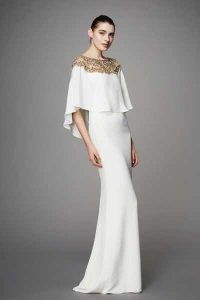 英国时尚品牌 Marchesa 2017早秋系列LookBook 本季系列的灵感源自俄罗斯国宝级文物“Fabergé egg（法贝勒彩蛋）”，设计师用其最为擅长的手笔：薄纱、刺绣、华丽珠宝、繁盛花朵点缀……Marchesa的仙裙，永远都是梦幻…