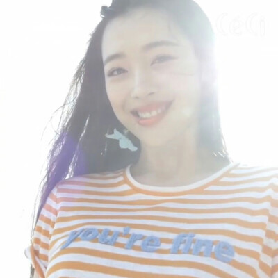 韩国女爱豆头像 崔雪莉Sulli