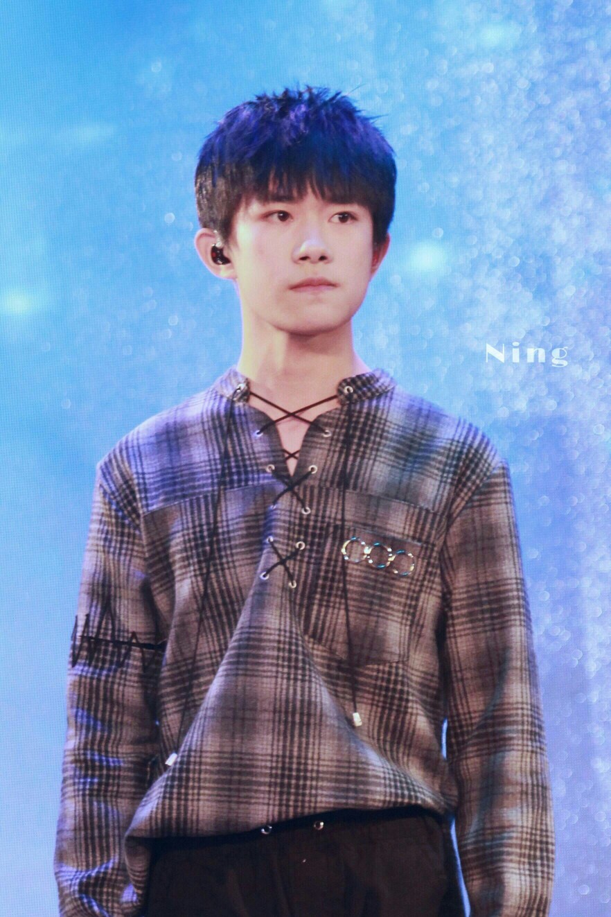 #易烊千玺 #TFBOYS 湖南师大附中艺术节 高清 帅