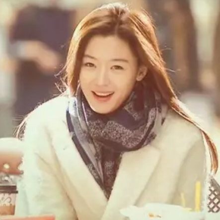 屋里千颂伊，全智贤