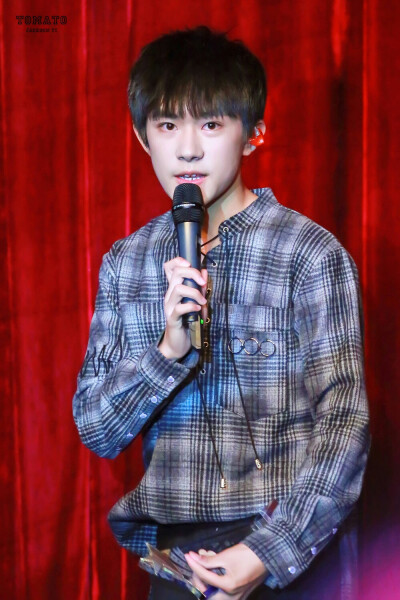 #易烊千玺 #TFBOYS 湖南师大附中艺术节 高清 帅