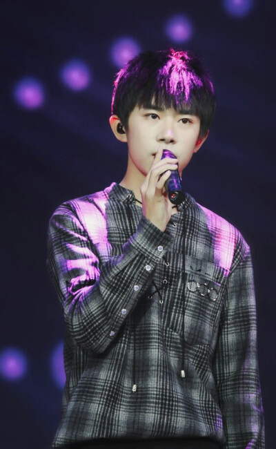 #易烊千玺 #TFBOYS 湖南师大附中艺术节 高清 帅