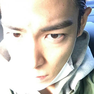 【INS】#BIGBANG##崔胜铉##TOP# 塔塔ins更新