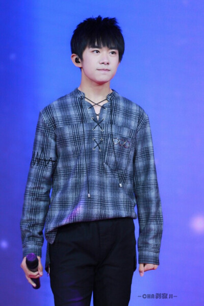 #易烊千玺 #TFBOYS 湖南师大附中艺术节 高清 帅